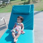 Manali Rathod Instagram - Relaxing at pool🏊💆💆‍♀️ #holidayseason #goa #amairavarma @amairavarma Holiday Inn Goa Candolim