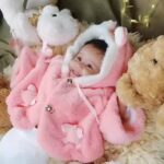 Manali Rathod Instagram – My world ❤️❤️❤️

#amaira #daughter #daughterlove #myworld #happiness #babygirl #baby #cutebaby