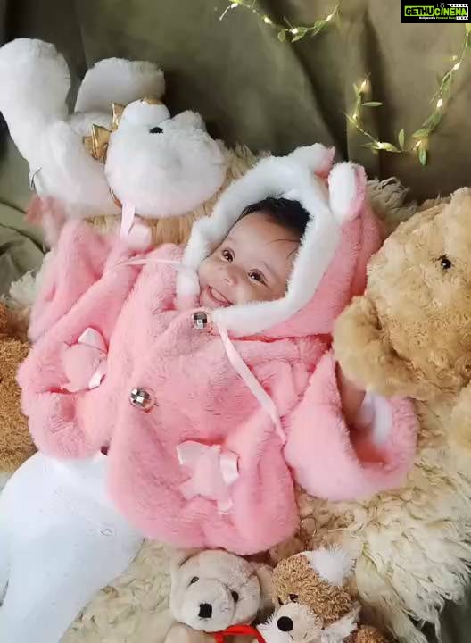 Manali Rathod Instagram - My world ❤️❤️❤️ #amaira #daughter #daughterlove #myworld #happiness #babygirl #baby #cutebaby