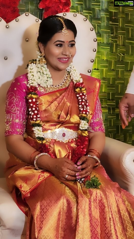 Manali Rathod Instagram - Makeup done by @yugan_sairaj_mask @maskmakeupartist Contact us 8499966661 , 9032361082 Makeup by @maskmakeupartist @yugan_sairaj_mask Decor  @events_by_eshu . @teamaicatchfilms @aicatch_films . . #maskmakeup #makeup #bridalmakeup #bridal #bridallehenga #bride #bridetobe #bridetobe #party #partyware #indianbride #wow #wedding #weddingphotography #instagram #likesforlike #like4likes #explore #explorepage #foryou #foryoupage #beautiful #reels #reelsinstagram #reelsvideo #reelitfeelit #reelkarofeelkaro #trending #viralvideos