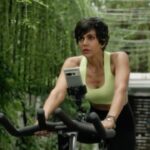 Mandira Bedi Instagram - Tap, shift, and enjoy! Strava x Spotify: Fitness meets music effortlessly. 🏋‍♀🎶 @spotifyindia @spotify @strava #StravaSpotifyIntegration #SeamlessJourney #PassionsUnite #ActorToAthlete #Ad