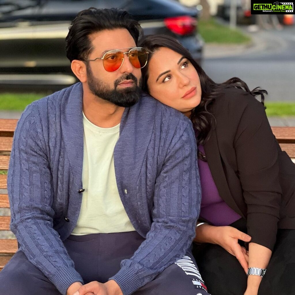 Mandy Takhar Instagram - Some films are not about looking at each other but about looking in the same direction… #MrShudai