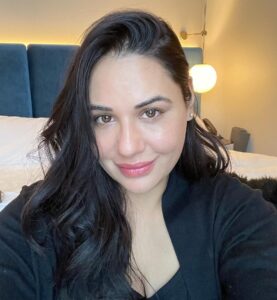 Mandy Takhar Instagram - #theselfie dump of the day 🙃🤓
Hope all well with you all 🤍

#MrShudai