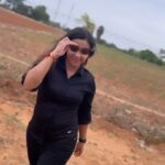 Manimegalai Instagram - New dancers from Village 🕺 Enna dancer nu nambara oru kootam enkitta iruku 🤩🤩 #ArabicKutthuXRamulooRamula #dancereels #villagelife @muthurajaselvam