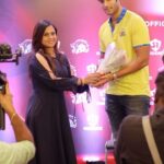Manimegalai Instagram – Watta Day it Was 🕺💛🎉
CSK FOREVER 🔥
@dubeshivam @ajinkyarahane devonconway88 @mehussain_7 @vision11official 

VC : @dhanush__photography 
#csk #ipl #chennaisuperkings #HussainManimegalai