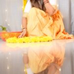 Manimegalai Instagram – Onam is right around the corner and dull skin is a strict no-no! And why worry when you can give your skin a Golden GLOW in just 7 days!
Try the #7DaysToGlow Routine with Pears and get glowing skin right in time for Onam! ⭐
#PearsGlycerine #PearsSoap #Onam