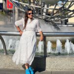 Manimegalai Instagram - A day at Los Angeles, USA 🇺🇸 First pic la irukaradhu ennoda US Car ;) Outfit Styling by @iammanimegalai #vacation #america #universalstudios