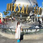 Manimegalai Instagram - A day at Los Angeles, USA 🇺🇸 First pic la irukaradhu ennoda US Car ;) Outfit Styling by @iammanimegalai #vacation #america #universalstudios