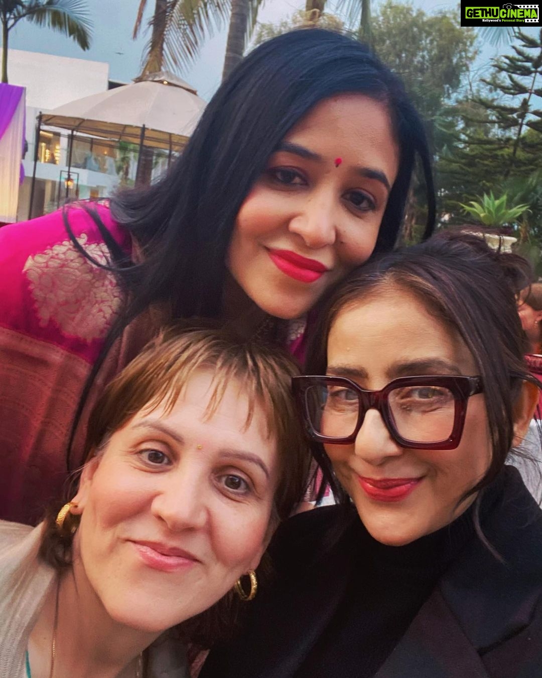 Manisha Koirala Instagram - Fam 🥰 Kathmandu, Nepal