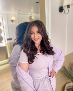 Manisha Koirala Instagram - When your favourite colour is in fashion.. #lilac #casual 
M- @tush_91 
H- @hairstylist_jennny