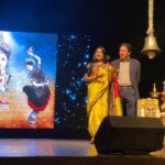 Manisha Koirala Instagram - What a fabulous evening!! Thank you Kailash Surendranath n Aarti Gupta Surendranath for last night in @mumbaiopera a gorgeous building where their super talented daughter @kshirsurendranath performed #odisseydance #indianculture #classicaldance