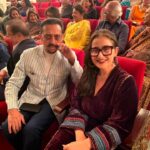 Manisha Koirala Instagram - What a fabulous evening!! Thank you Kailash Surendranath n Aarti Gupta Surendranath for last night in @mumbaiopera a gorgeous building where their super talented daughter @kshirsurendranath performed #odisseydance #indianculture #classicaldance