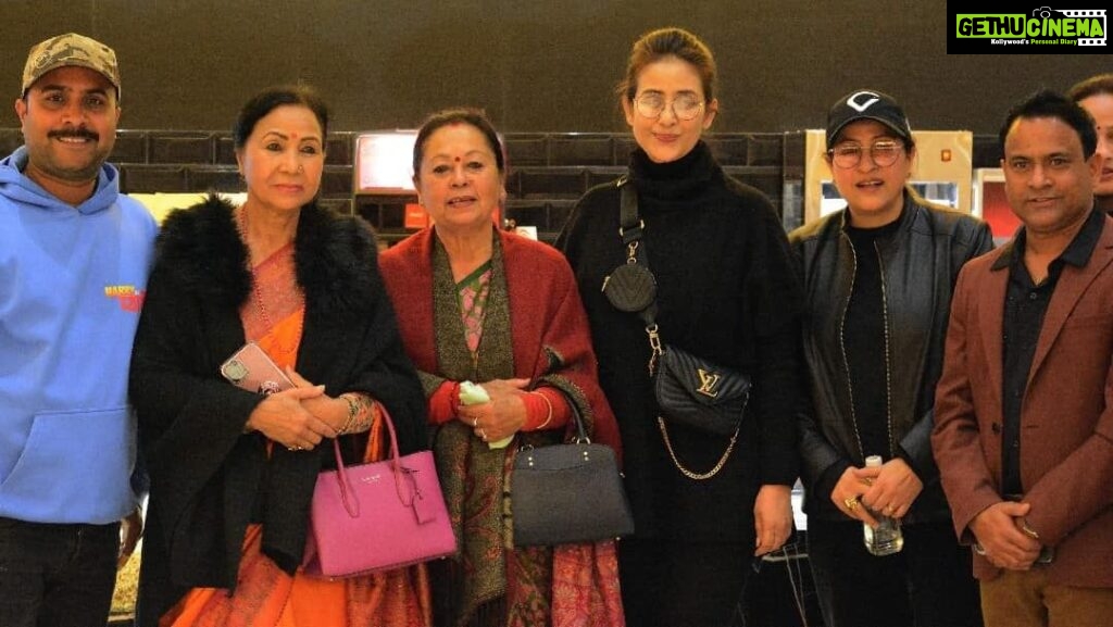 Manisha Koirala Instagram - Today at the screening of Dr Kapil Rijals film..”Harry ki pyaari”with first Nepali actress Bhuvan Chand, Senior Actress Basundhara Bhushal, Karishma Manandhar, Actors Bijaya Baral (left), Jitu Nepal (R), Samjhana Upreti Rauniar and mom Sushma Koirala