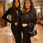 Manisha Koirala Instagram – May your new home bring tones of happiness !! Thank you for being the best hostess dear Laila !! 
#homewarmingparty #bff #bestie Mumbai, Maharashtra