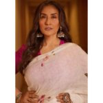Manisha Koirala Instagram - I have always stood for being clear what one really wants from life and working hard to achieve that goal.. #fullfilledlife #findyourself #followjoy #onelife