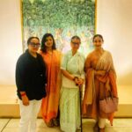 Manisha Koirala Instagram - What a treat to watch #broadwayshow in fabulous #NitaMukeshAmbaniCulturalCentre there are so many exciting exhibitions, plays and musical .. !!