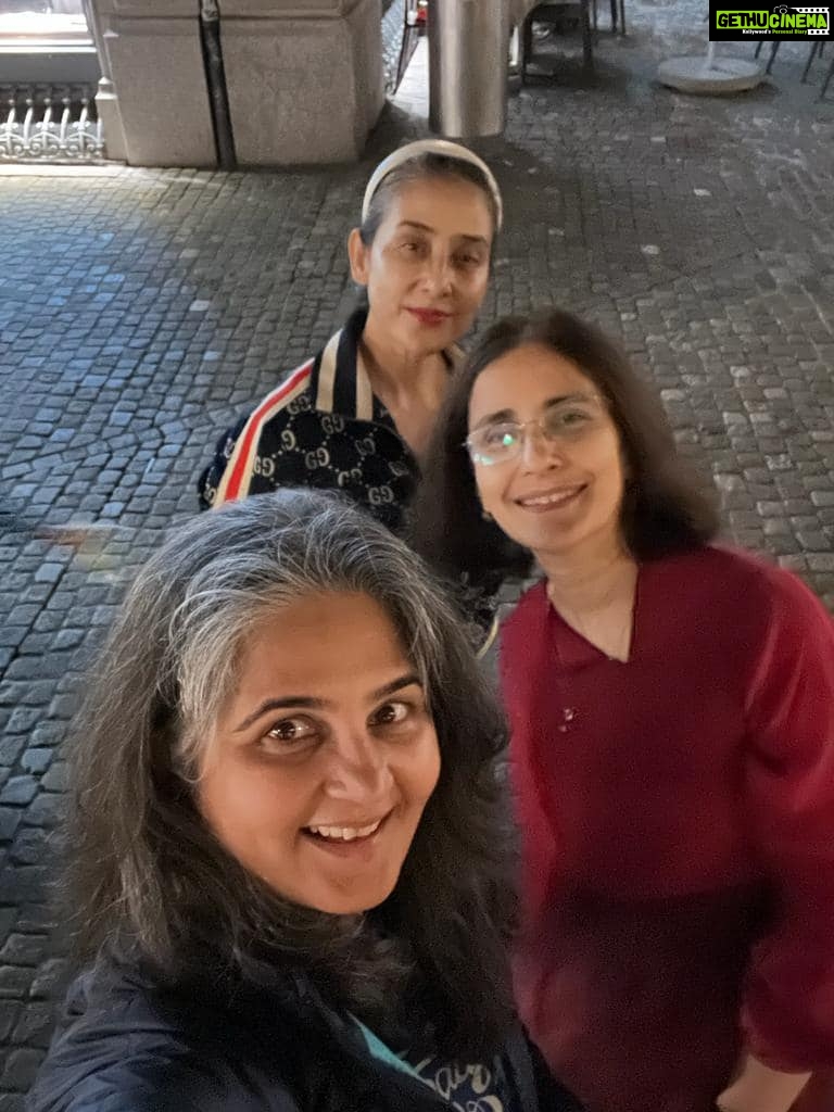 Manisha Koirala Instagram - From teenagers to now.. #timeless #schoolfriends