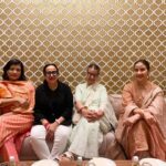 Manisha Koirala Instagram - What a treat to watch #broadwayshow in fabulous #NitaMukeshAmbaniCulturalCentre there are so many exciting exhibitions, plays and musical .. !!
