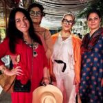 Manisha Koirala Instagram - Stepping out with girls on my off work days is fun..conversation are deep and filled laughter One8 Commune