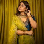 Manjima Mohan Instagram - 🦚 Styled by: @nikhitaniranja Outfit: @nainajainkolkata Jewellery: @konikajewellery HMU: @pinkyloha Shot by: @livingin24fps Photography team: @anupamasindhia