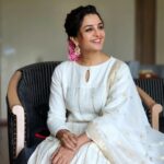 Manju Warrier Instagram - You will always end up being okay ❤️ Styling : @styled_by_lichiee Hair: @dhanyaraghavan 📸 @bineeshchandra Thank you guys! You are amazing!