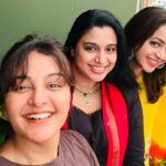 Manju Warrier Instagram – ❤️❤️❤️ 
#friendslikefamily
@bhavzmenon @samyukthavarma