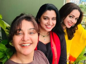 Manju Warrier Instagram - ❤️❤️❤️ 
#friendslikefamily
@bhavzmenon @samyukthavarma