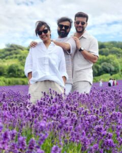 Manju Warrier Instagram - 🪻
#lavenderfields #friends #travel
@kunchacks
@rameshpisharody @priyaakunchacko @bineeshchandra