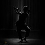 Manju Warrier Instagram - When we dance, we don't sweat, we sparkle✨ #RadheShyam rehearsals @padmakumargeetha ❤️ @paadamschoolofkuchipudi 📸 @mayadarpana @bashzzz