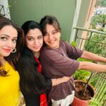 Manju Warrier Instagram - ❤️❤️❤️ #friendslikefamily @bhavzmenon @samyukthavarma