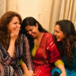 Manju Warrier Instagram - True friends are the ones who lift you up, when no one else has noticed you've fallen ❤️ I love you guys, no matter what! ❤️❤️❤️ @madhuwariar @bineeshchandra @meeraramdass #meerabineeshchandran #dakshabineeshchandran @bhavzmenon @samyukthavarma @geetu_mohandas @kunchacks @priyaakunchacko @rameshpisharody @tovinothomas @rjmithun @neeraj_madhav @nivinpaulyactor @alexjpulickal @binunairg @gautham___sankar #friendshipday #friendsarefamily