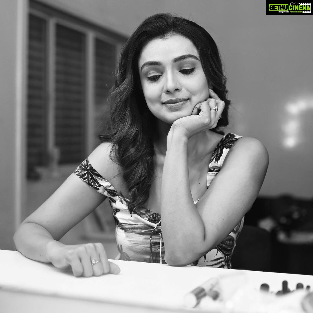 Mayuri Deshmukh Instagram - ♠️ Makeup Artist: @youbyaboli Photographer: @trilogy_works Hair : @nilampatel12 Managed by: @youbyaboli