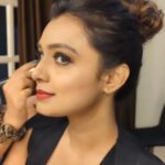 Mayuri Deshmukh Instagram - Some Fun BTS With @mayurideshmukhofficialll 😂🖤 Makeup Artist: @youbyaboli . . . . #mayurideshmukh #imlie #imlieshow #imliestarplus #malini #zeemarathi #starplus #celebritymakeupartist #makeupartist #trending #instagram #mumbaimakeupartist #punemakeupartist