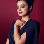 Mayuri Deshmukh Instagram – Talking to the Moon.. Often… ❤️

Makeup Artist: @youbyaboli
Photographer: @trilogy_works
Stylist : @purvabansal5
Outfit by – @labelsimrankatyal
Hair : @nilampatel12
Art direction: @wagle_omkar 
Edited by: @retouch_sneha
Managed by: @youbyaboli