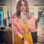 Mayuri Deshmukh Instagram - Who else is obsessed with mirrorfies? Pick your fav mirrorfie 😎