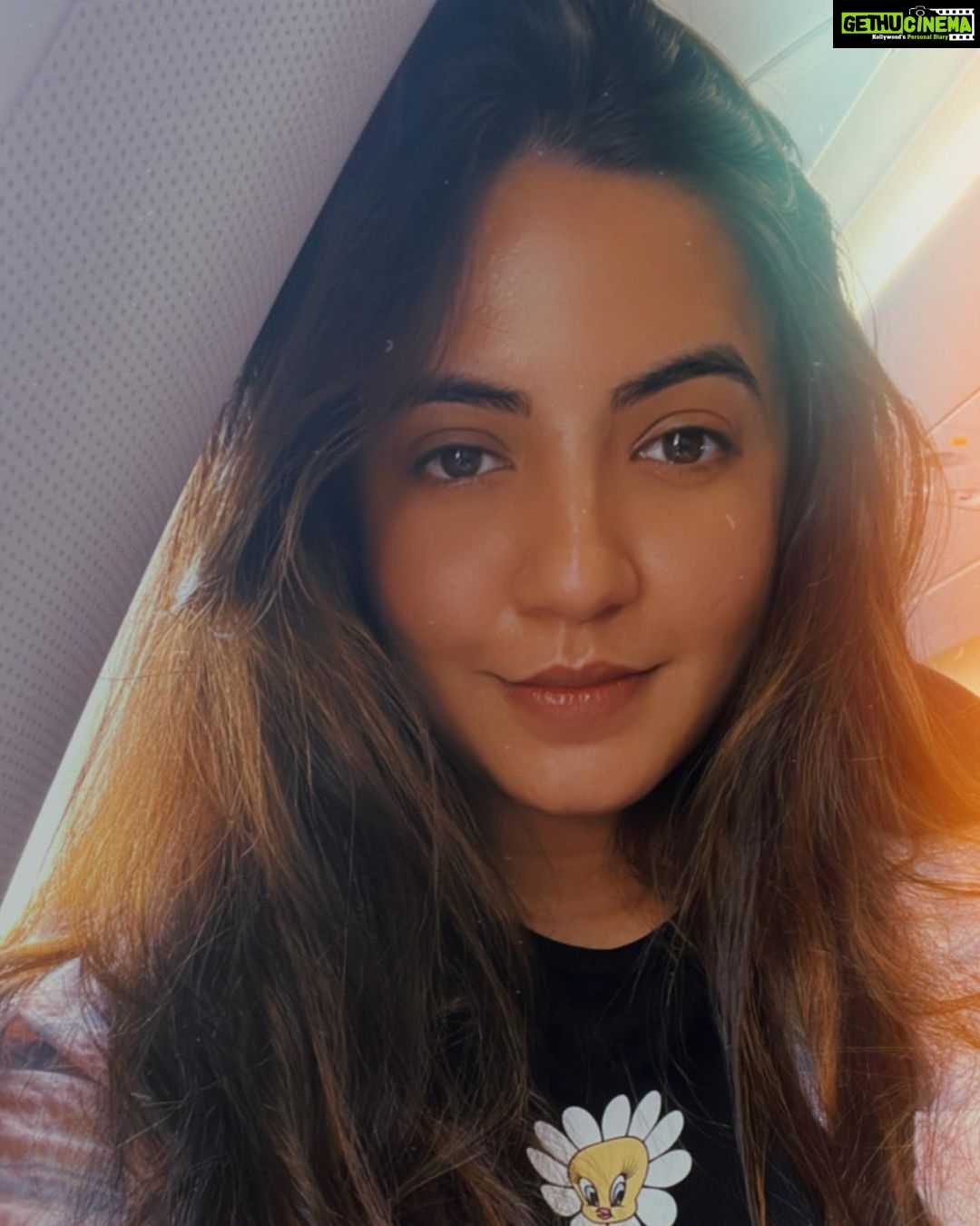 Meera Deosthale Instagram - A glimpse into one of most eventful week ❤️❤️ ❣️Small trip to hometown ❣️ meeting my bestie after ages ❣️reaching the first milestone towards fitness