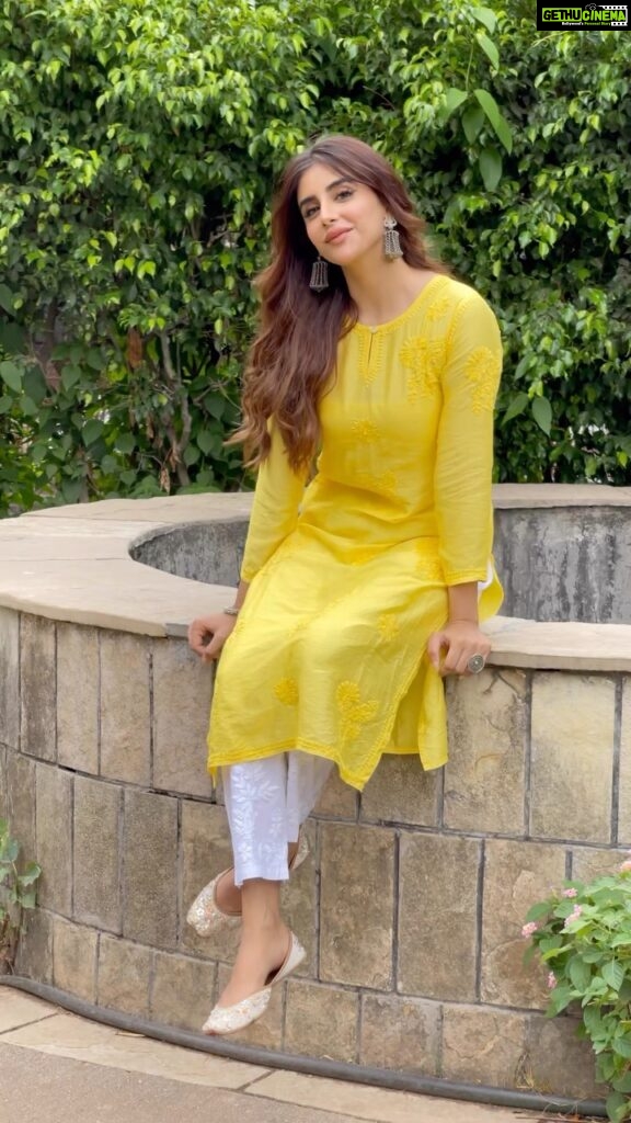 Miesha Saakshi Iyer Instagram - Brighten up the monsoon, with your favourite Chikankari Suits from @houseofkari.in that is soft, cottony and come in pretty hues 🌼 Order yours NOW 💛