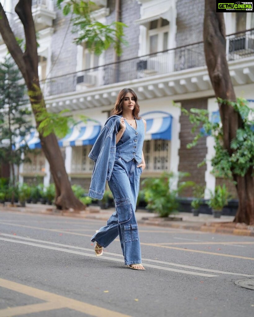 Miesha Saakshi Iyer Instagram - Romanticising life and feeling elegant. Cheers to that! Can’t wait to show you everything I got from @mangostores_india . Follow them to know what’s going on in the world of #Mango because with @mango you get to be who you are, #LikeNoOneIsWatching #MangoGirls #MangoIndia #MangoGirlsIndia23 #paidpartnership