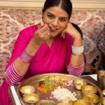 Mitali Nag Instagram - When eating out, the Indian thali style of eating always tops my list ♥️♥️ Took my mommy @nag.nalini to @maharajabhogmumbai on her birthday for a heartiest meal filled with so many varieties of Indian delicacies and a lot of love…! Thank you @teamashishmaheshwari for hosting us!!! . . #mitaalinag #indianthali #collaboration #foodgasm #333 @sankalppardeshi @rudransh_pardeshi Juhu, Mumbai