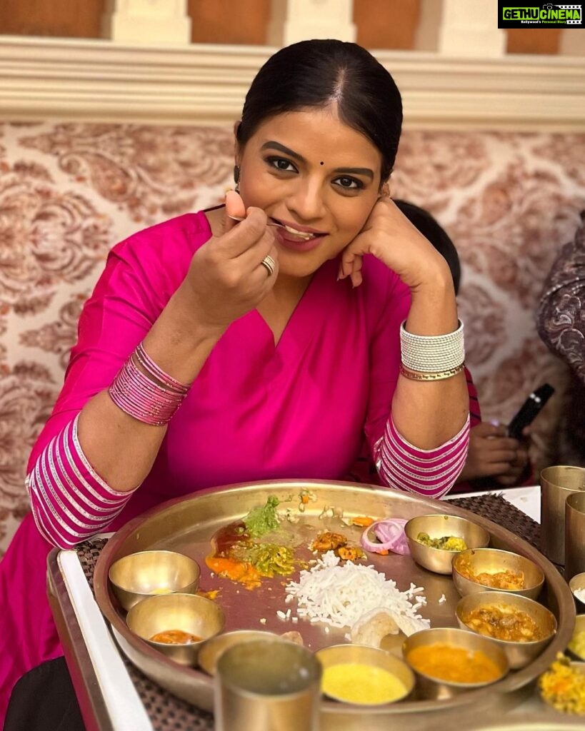 Mitali Nag Instagram - When eating out, the Indian thali style of eating always tops my list ♥️♥️ Took my mommy @nag.nalini to @maharajabhogmumbai on her birthday for a heartiest meal filled with so many varieties of Indian delicacies and a lot of love…! Thank you @teamashishmaheshwari for hosting us!!! . . #mitaalinag #indianthali #collaboration #foodgasm #333 @sankalppardeshi @rudransh_pardeshi Juhu, Mumbai