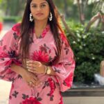 Mitali Nag Instagram - Oversized is my size ♥️😉 . . . Outfit @thegroomingcollection Stylist @the_neerajpandey #mitaalinag #collab #coord #badmaashbanno #333 Mumbai, Maharashtra