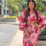 Mitali Nag Instagram - Oversized is my size ♥️😉 . . . Outfit @thegroomingcollection Stylist @the_neerajpandey #mitaalinag #collab #coord #badmaashbanno #333 Mumbai, Maharashtra