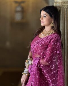 Mitali Nag Instagram - PoV : Zoom Out 😍
.
.
.
📸 @jatin_singh_dharawat 
Outfit @suwishofficial 
Stylist @rimadidthat 
PR @mediatribein
