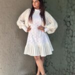 Mitali Nag Instagram - Just another summer post popping up on your feed 🤍 🩷 . . . Stylist @the_neerajpandey Outfit @thegroomingcollection Footwear @dressberry_india #mitaalinag #afsarbitiya #fashion #collab #333 Mumbai, Maharashtra