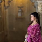 Mitali Nag Instagram - PoV : Zoom Out 😍 . . . 📸 @jatin_singh_dharawat Outfit @suwishofficial Stylist @rimadidthat PR @mediatribein City Palace Udaipur