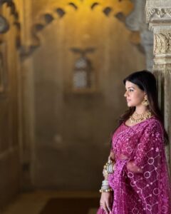 Mitali Nag Instagram - PoV : Zoom Out 😍
.
.
.
📸 @jatin_singh_dharawat 
Outfit @suwishofficial 
Stylist @rimadidthat 
PR @mediatribein