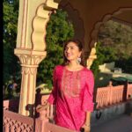 Mouli Ganguly Instagram - It's Sun-shiny kinda day!