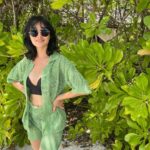 Nalini Negi Instagram - Bold and Beautiful: Channeling Nature’s Sass Factor” 👗 @wildcherry.in @adaaranmeedhupparu #adaaranmeedhupparu @adaaranresorts #adaaranresorts #aitkenspencehotels @adaaranprestigewatervillas #adaaranprestigewatervillas @planmyleisure #planmyleisure Adaaran Select Meedhupparu - Maldives