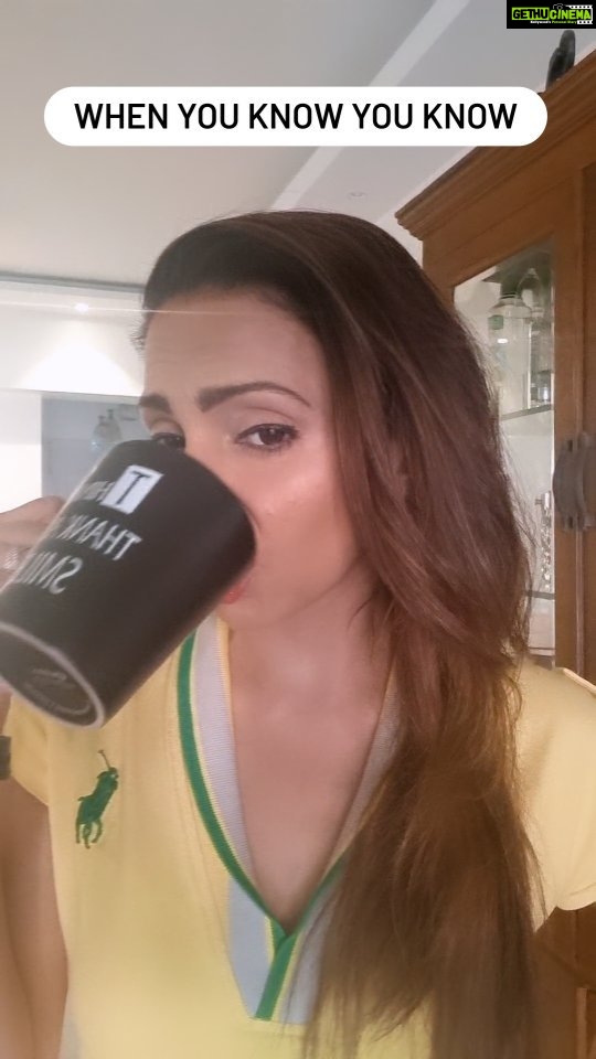 Navina Bole Instagram - When you know , you know🙄😁🥲 #reelsinstagram #reeloftheday #reels #funnyreels #funny #sarcasm #mykindahumor #instareelsindia❤️ #instareel #instagram #instagood #sunday #sundaymusings #fromthedrafts #instagood #explorepage #explore #navinabole #omsairam #positivevibes #laugh #love #live Happy Place