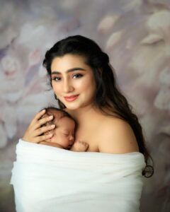 Neha Marda Instagram - We made a Wish And You came True✨
#babyanaya @anaya_.agrawal 

#mommy #mommylife #nehamarda #babygirl